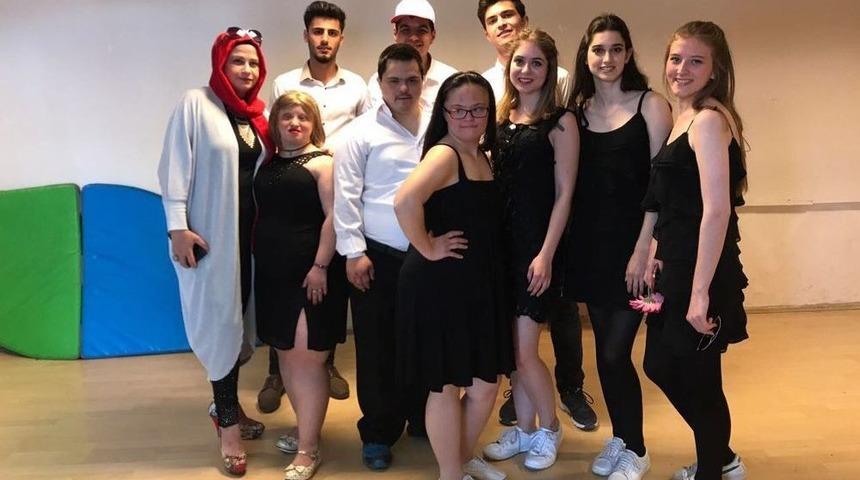 Engeller Tango İle Aşıldı