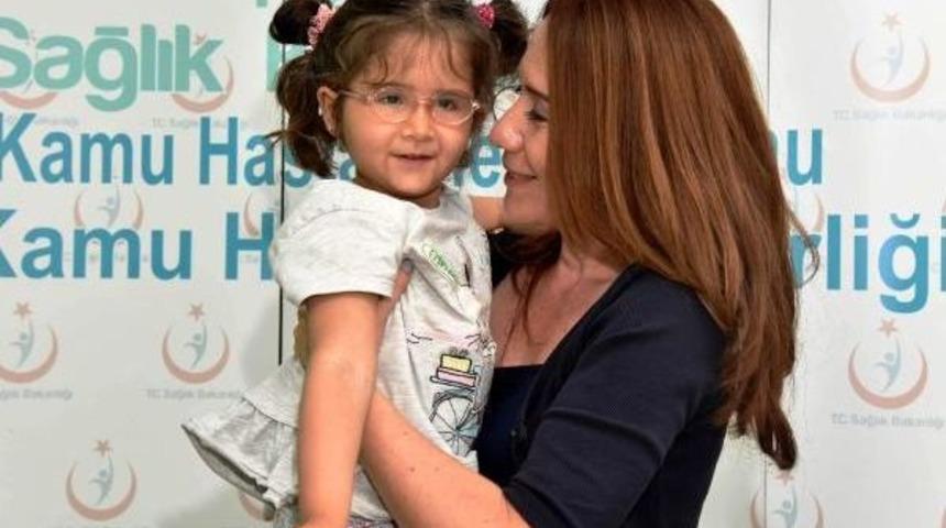 Dr. Giray, 3 Aylıkken G&ouml;rd&uuml;ğ&uuml; Elif Sude'nin 4 Yıldır Manevi Annesi