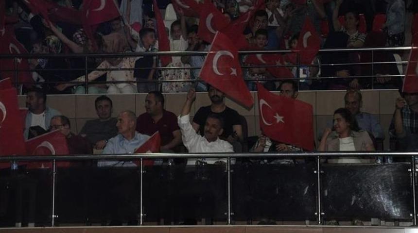 Tunceli&rsquo;de Asker Ve Polis Ailelerine Moral