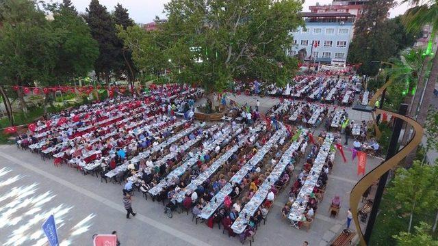 Başkan Şahin, İslahiyelilere İftarda Buluştu