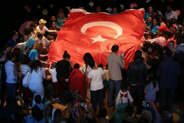 &Ccedil;ocuklardan Muhteşem G&ouml;steri 3