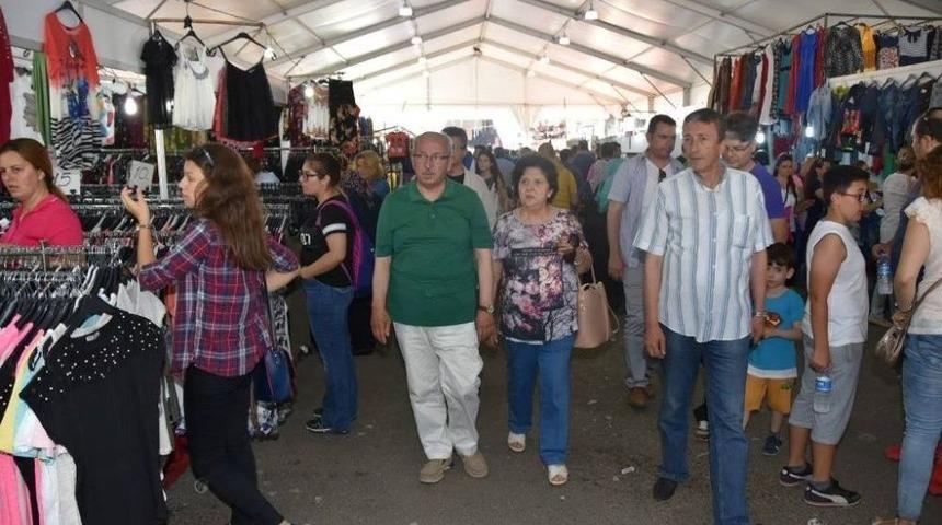 Başkan Albayrak Festival Alanındaki Stantları İnceledi