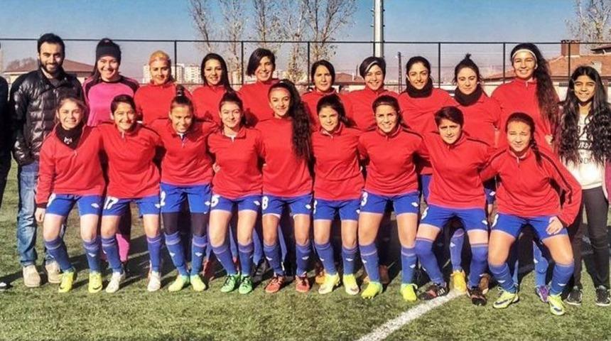Kayseri Gen&ccedil;lerbirliği Kadın Futbol Takımı Malatya Yolcusu