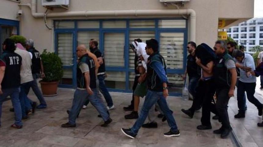 1 Tonu Aşkın Eroin Ele Ge&ccedil;irilen Geminin M&uuml;rettebatı Adliyede