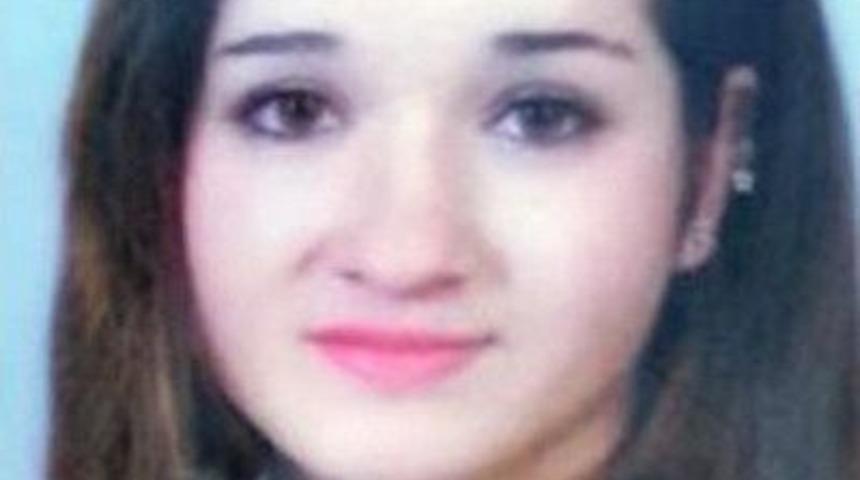 Uykudaki Kocasını Silahla Yaralayıp İntihar Etti