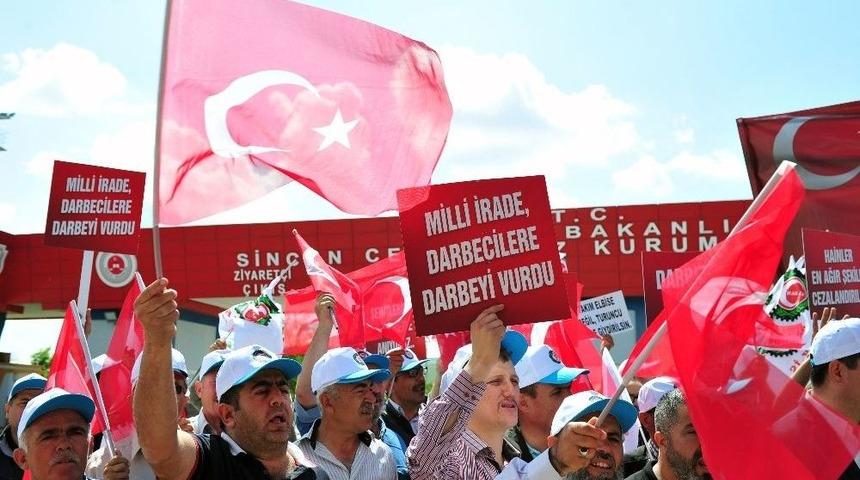 Hak-iş Konfederasyonu Sincan Cezaevi Kamp&uuml;s&uuml;nde N&ouml;bette