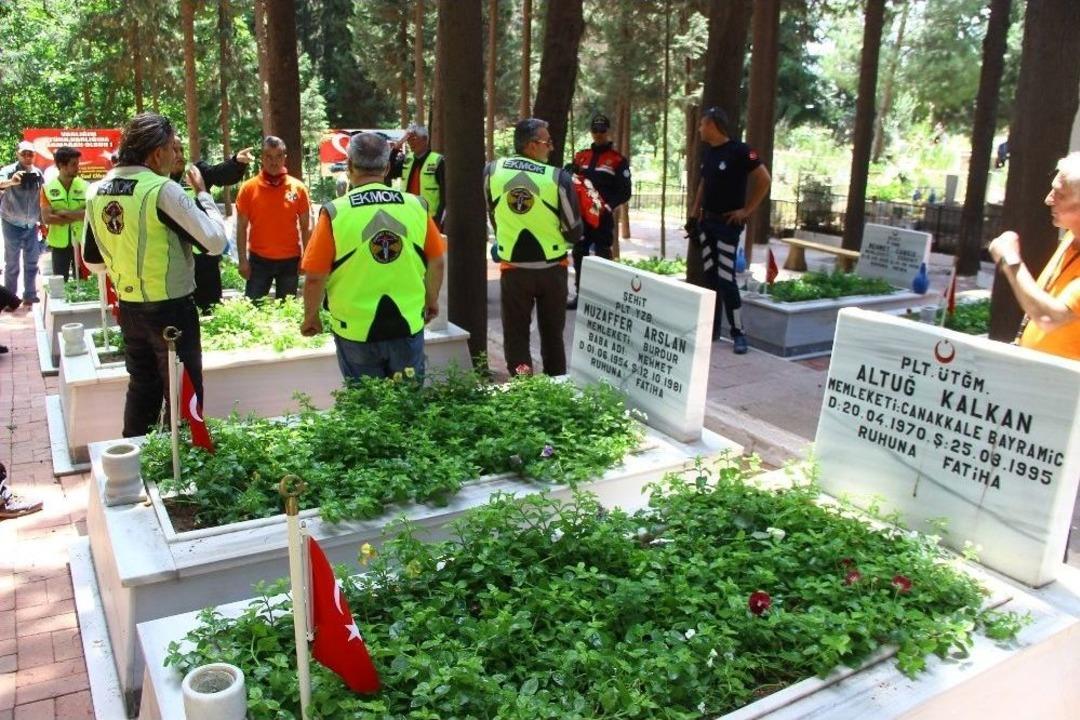 (&ouml;zel Haber) Motor Tutkunları Ve Motorlu Jandarma Timleri, &Ccedil;anakkale Kahramanı Koca Seyit&rsquo;i Ziyaret Etti