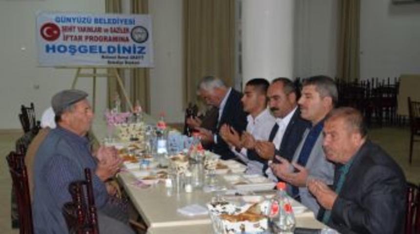 G&uuml;ny&uuml;z&uuml; Belediyesi&rsquo;nden Şehit Aileleri Ve Gazilere İftar Yemeği