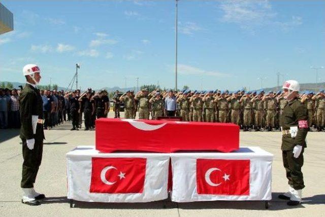 Şehit Uzman Onbaşı, Törenle Memleketine Uğurlandı 1