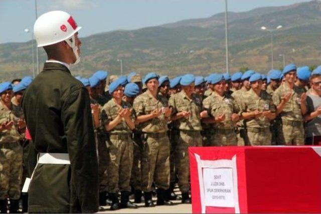 Şehit Uzman Onbaşı, Törenle Memleketine Uğurlandı 3