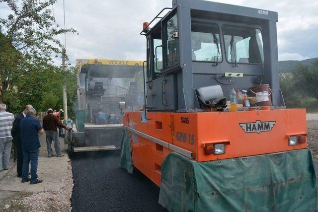 Niksar’da Asfalt Çalışmaları Başladı