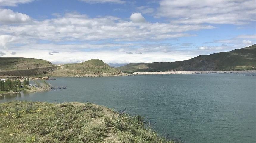 Amat&ouml;r Balık&ccedil;ıların G&ouml;zdesi Demir&ouml;z&uuml; Barajı