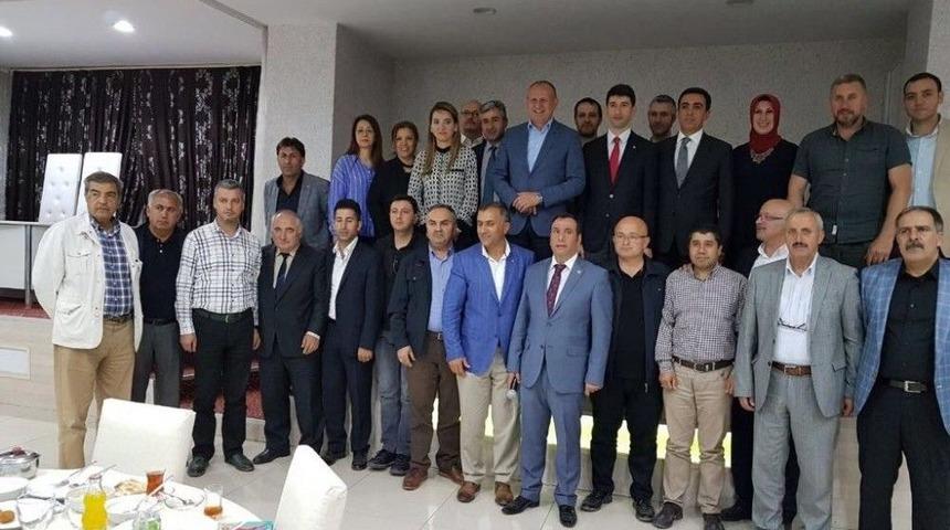 Y&uuml;ksekova&rsquo;da İftara 2 Bin Kişi Katıldı