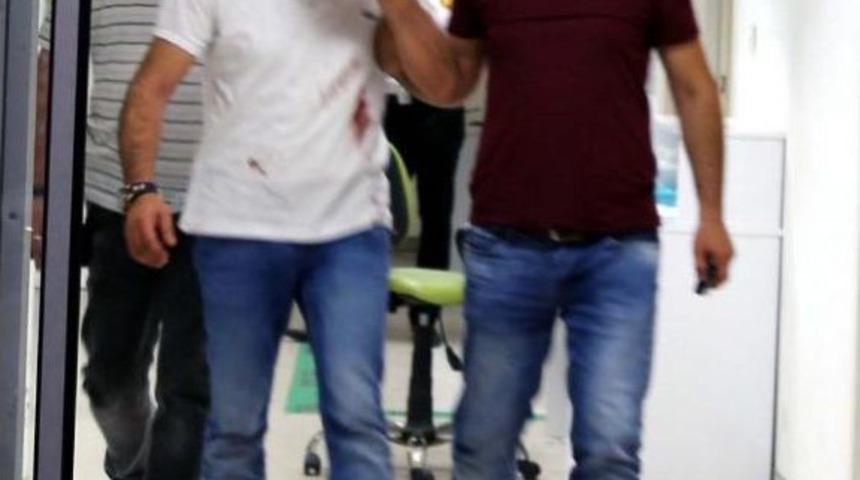 Eşini Tabancayla Vurup Hastaneye G&ouml;t&uuml;rd&uuml;