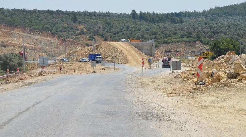 G&uuml;ll&uuml;k Karayolunda &Ccedil;alışmalar Yeniden Başladı