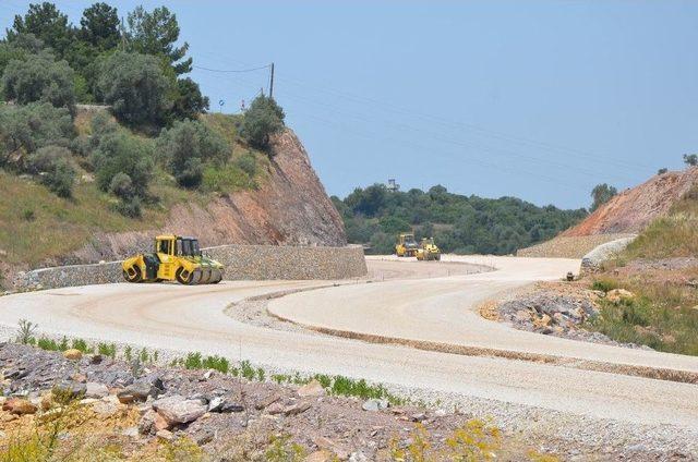 Güllük Karayolunda Çalışmalar Yeniden Başladı