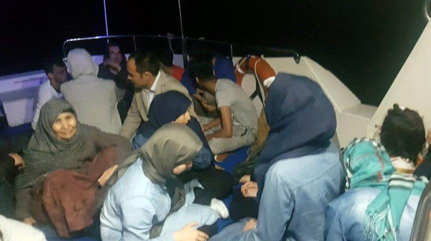 Sahil G&uuml;venlik 18 M&uuml;lteci Yakaladı