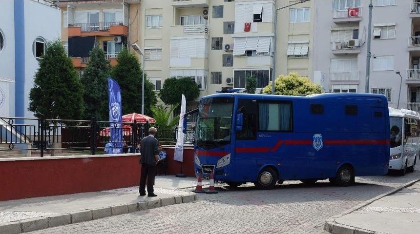 Mahkeme Başkanından Fet&ouml; Sanığına &ldquo;sen Onu Benim K&uuml;lahıma Anlat&rdquo; &Ccedil;ıkışı