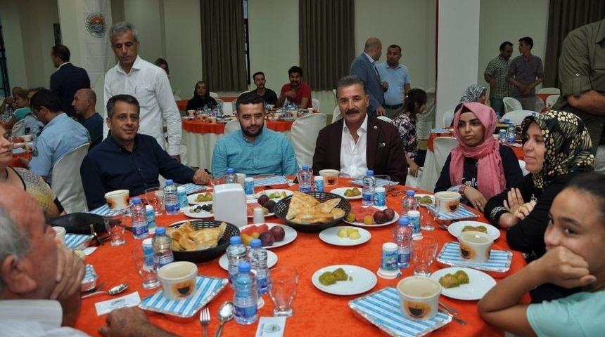 Başkan Tuna, Şehit Ve Gazi Aileleriyle İftarda Buluştu