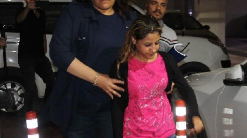 Kocasını &Ouml;ld&uuml;r&uuml;p, Yakan Suriyeli Kadın İle Sevgilisi Adliyeye Sevk Edildi