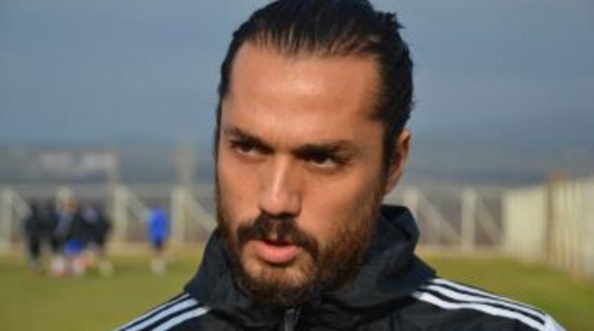 38 Yaşındaki Vedat Kapurtu S&uuml;per Lig Kadrosunda Da Yer Alacak