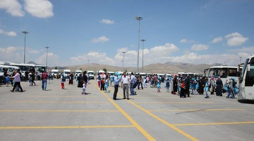 Spor Okulları 10 Bin Kişi İle Start Verdi