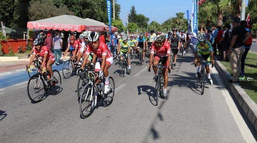 Manavgat&rsquo;ta Bisiklet Yarışı Nefesleri Kesti
