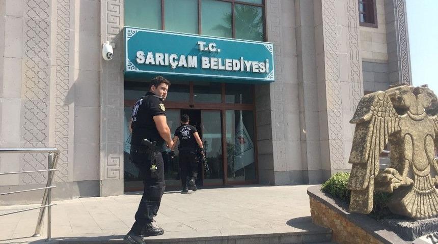 Adana&rsquo;da Belediyede 3 Kişi Rehin Alındı