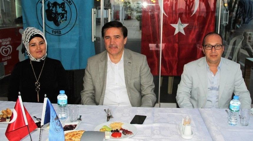 Bodrum T&uuml;rk Ocaklarından Şehit Ailelerine İftar Yemeği