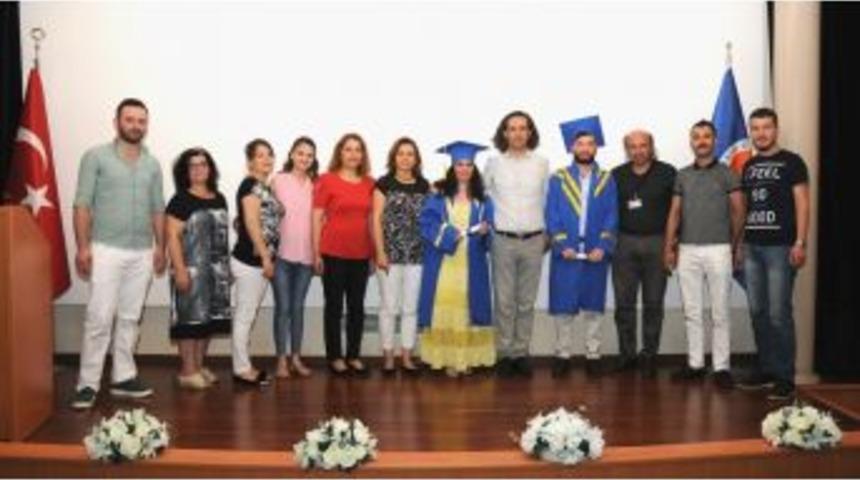 Geleceğin Takı Tasarımcıları Mezun Oldu