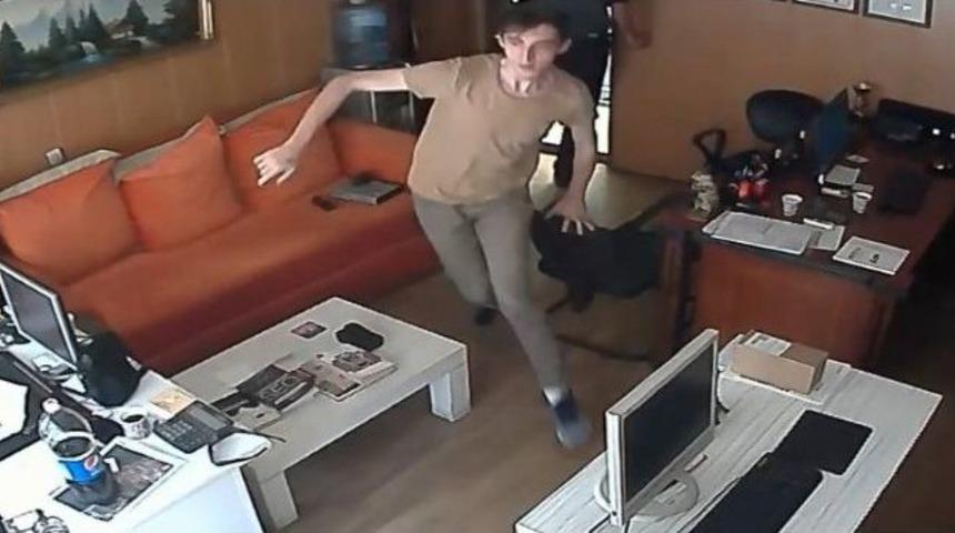 Deprem Anı G&uuml;venlik Kamerasında