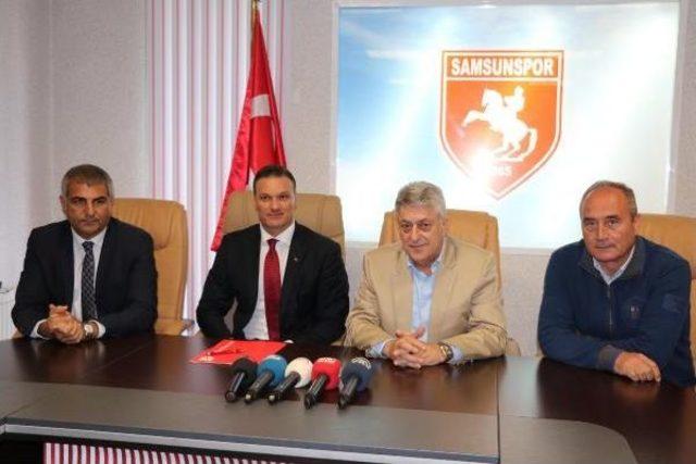 Samsunspor, Alpay Özalan'la 3 Yıllık Sözleşme Imzaladı