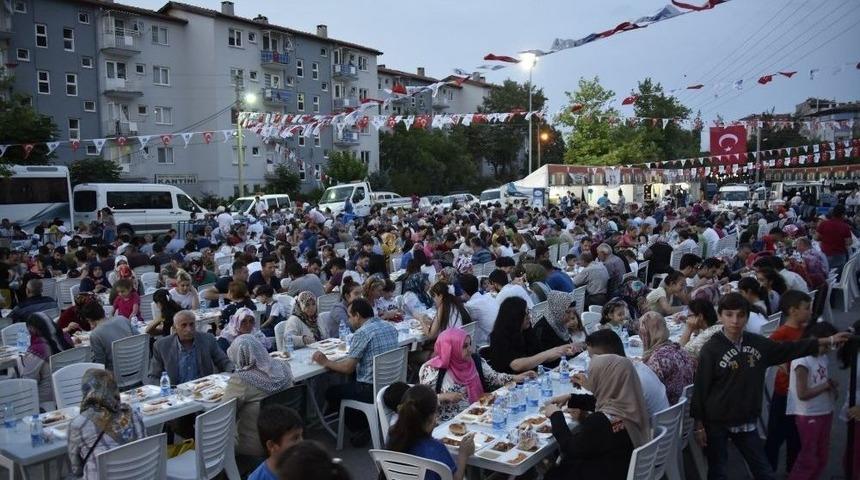 Protokol Yunusemrelilerle İftarda Buluştu