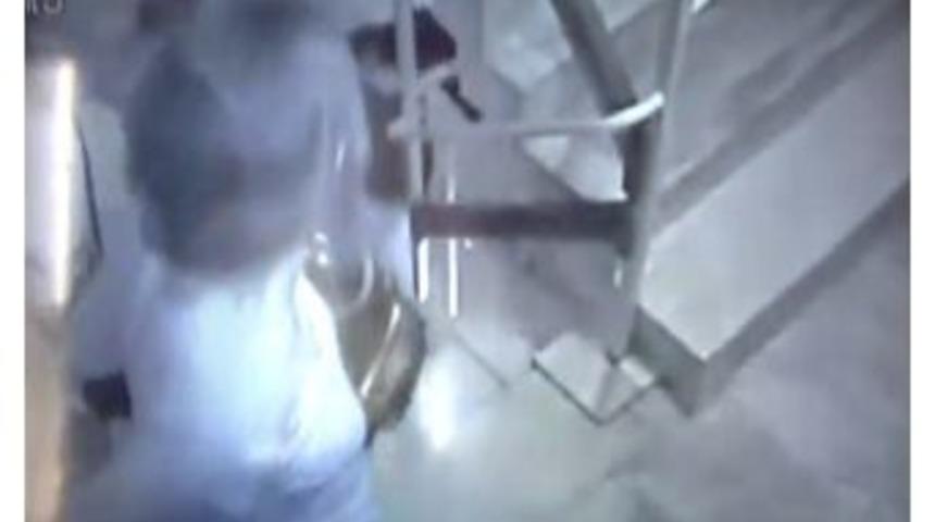 Depremden Ka&ccedil;ış Anları G&uuml;venlik Kameralarında