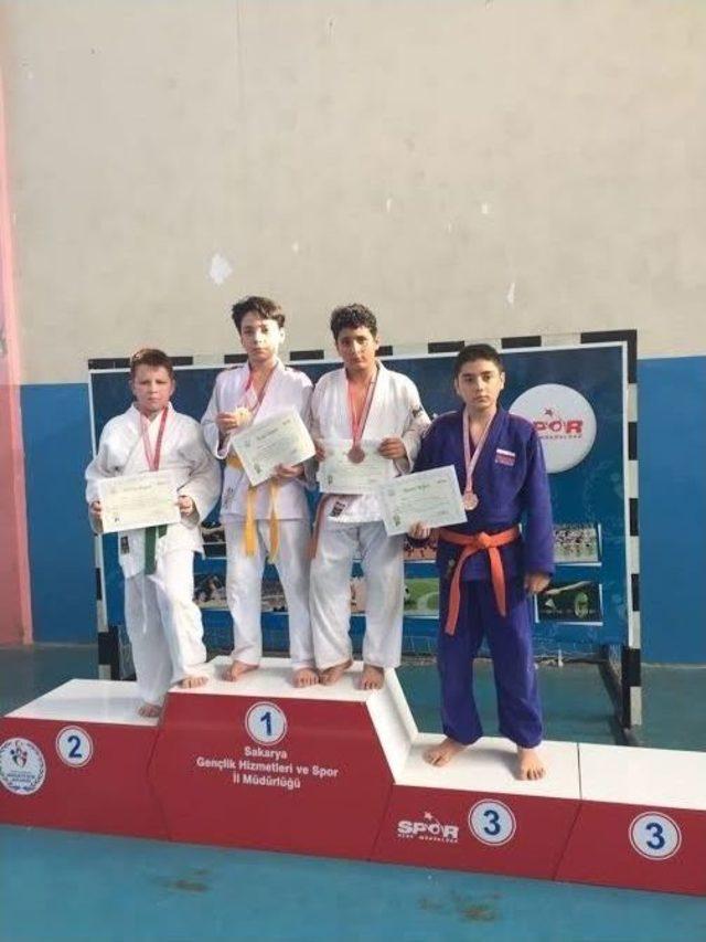 Bilecik Belediyesi Spor Kul&uuml;b&uuml;nden Uluslararası Judo Turnuvasında B&uuml;y&uuml;k Başarı 1