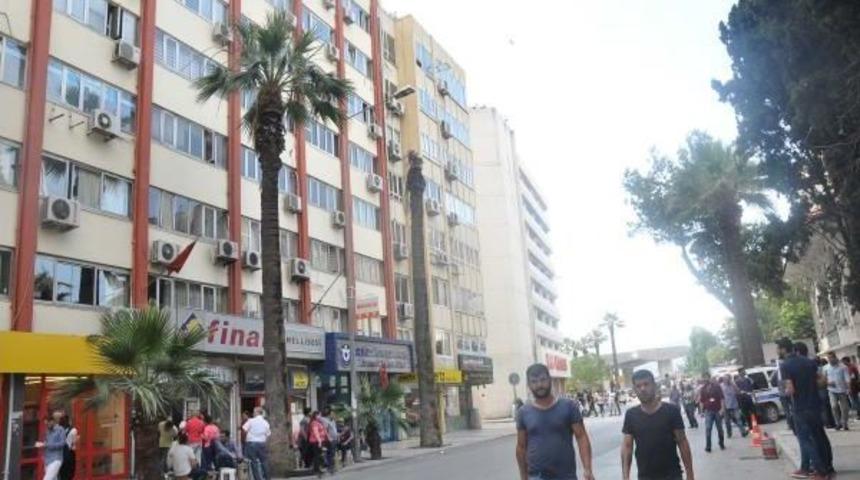 Ege'deki 6.2 B&uuml;y&uuml;kl&uuml;ğ&uuml;nde Deprem, T&uuml;rkiye'nin Batısını Sarstı (4)