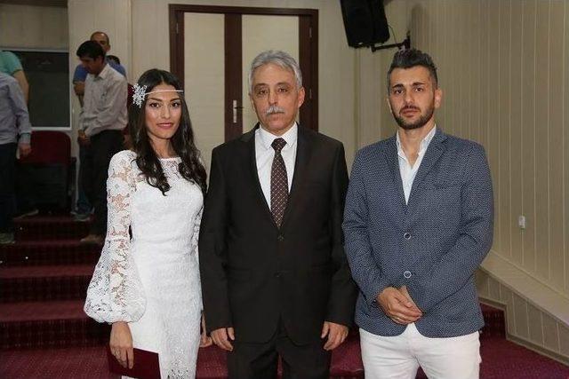 Vali Toprak Nikah Şahitliği Yaptı 1