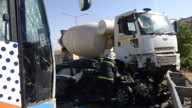 Mardin'de Zincirleme Kaza: 2 Ölü, 13 Yaralı