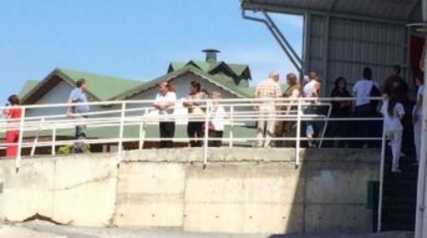 Edremit&rsquo;te Deprem Nedeniyle Hastanelere 10 Başvuru Yapıldı