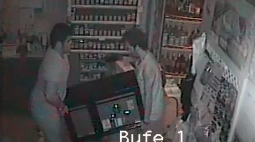 Milas&rsquo;ta B&uuml;fe Hırsızlığı Kameralara Yansıdı