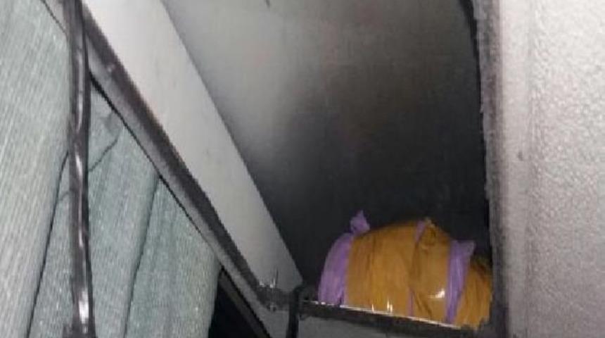 Rize&rsquo;De Yurt Dışına Ka&ccedil;ırılmaya &Ccedil;alışılan Altın Ve G&uuml;m&uuml;ş Le Ge&ccedil;irildi