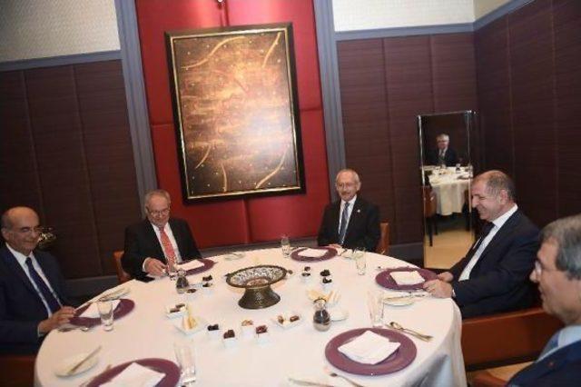 Kılıçdaroğlu, Ümit Özdağ Ile Iftarda Bir Araya Geldi