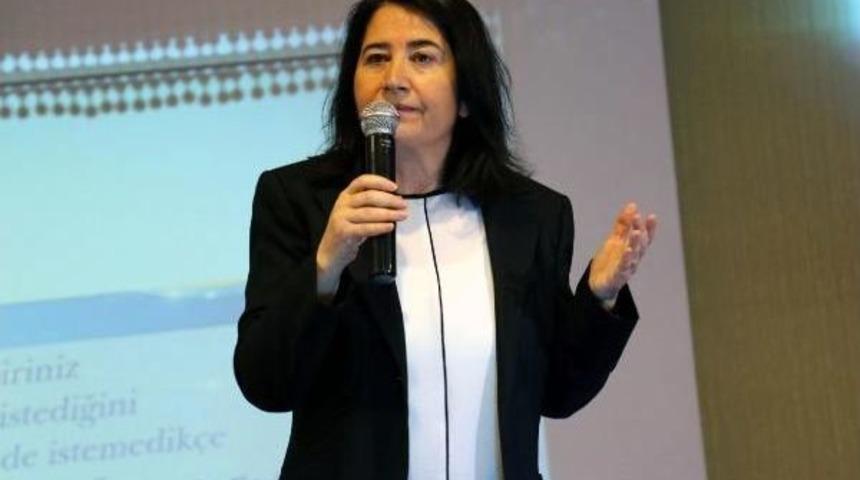 Hdp Eş Genel Başkanı Kemalbay Van'da Iftara Katıldı