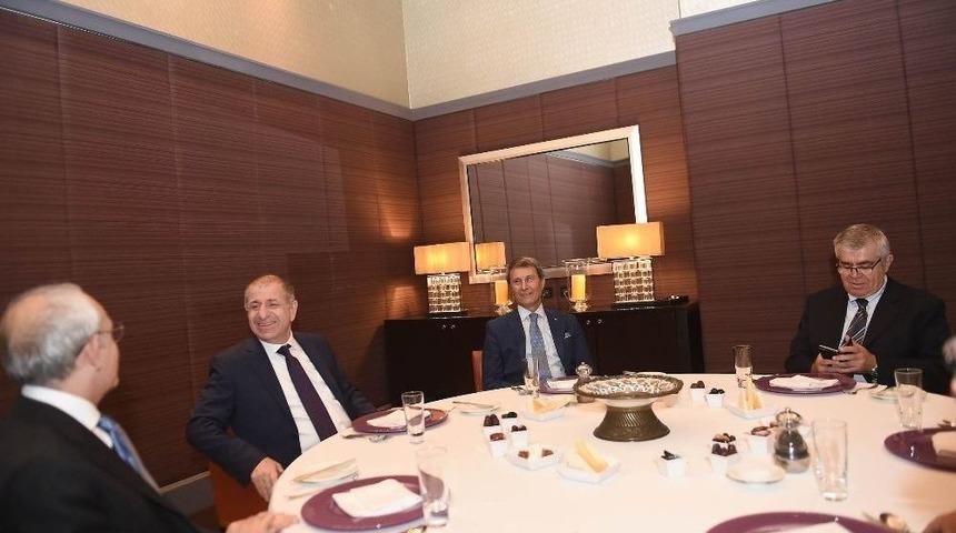 Kılı&ccedil;daroğlu, &Uuml;mit &Ouml;zdağ İle İftarda Bir Araya Geldi