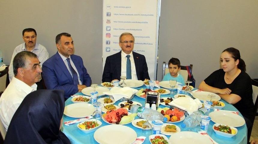 Alanya&rsquo;da Şehit Ve Gazi Aileleri İftarda Buluştu