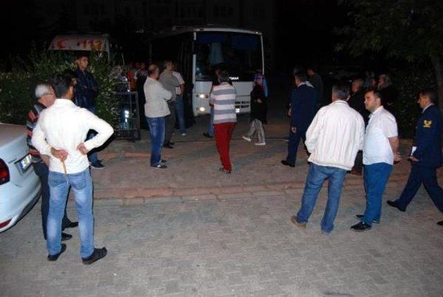 Şehit Eşe Acı Haber Kayseri'de Yaşayan Babasının Evinde Verildi