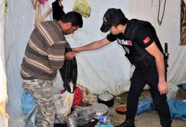 Adana da Tarım Iş&ccedil;ilerinin &Ccedil;adırlarına Operasyon 2