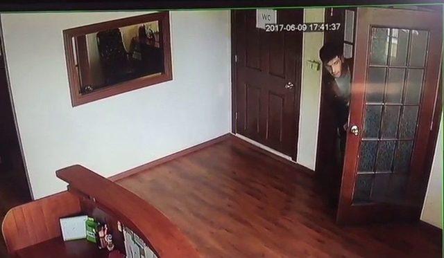 Pendik&rsquo;te Cep Telefonu Hırsızlığı Kamerada 1