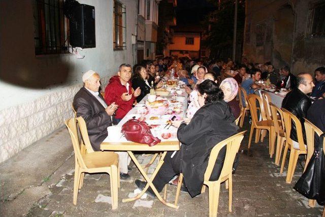 Kasgeg, Geleneksel Mahalle İftarını Yaptı 2