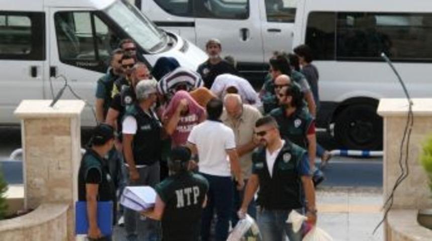 1 Ton Uyuşturucu İle Yakalanan Geminin M&uuml;rettebatı Tutuklandı